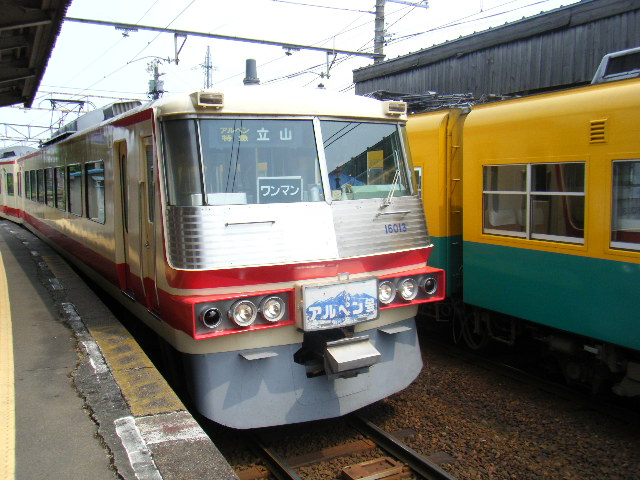 北陸三県旅行３日目、富山県。_b0134055_2233926.jpg