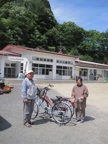 福田パン300個、自転車３台配達完了！！_e0080069_11534946.jpg