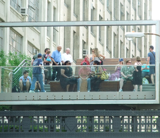 ニューヨークの空中公園ハイライン、第二区間にも展望台 26th Street Viewing Spur_b0007805_20334545.jpg