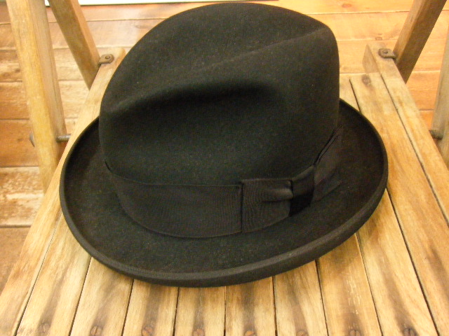 VINTAGE HAT.......。_e0197110_12243062.jpg