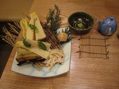 鍋焼うどんの探求(30) 蕎麦切 森の@本郷 至高のきしめん_f0030574_030452.jpg
