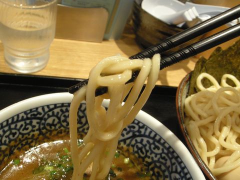 麺屋　一燈／特製濃厚魚介つけ麺（自家製麺中盛）_c0212636_1644340.jpg