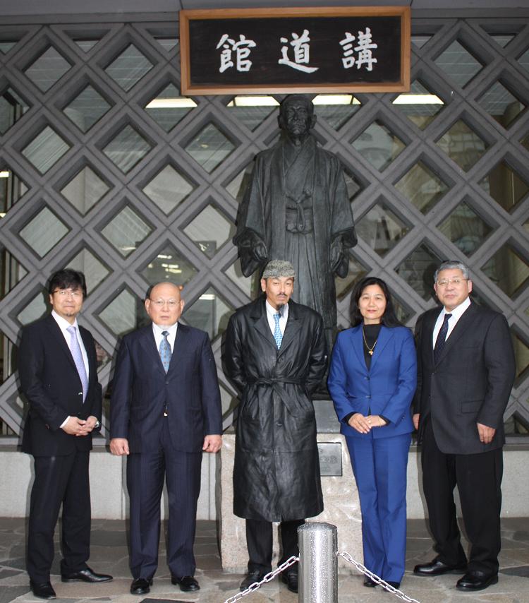 タンザニア大使館・講道館表敬訪問～Embassy of Tanzania and KODOKAN in JAPAN_a0088841_19534336.jpg