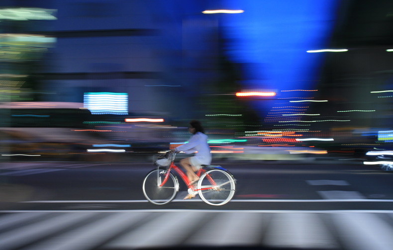 人と車と自転車と、、、_b0093678_19514443.jpg