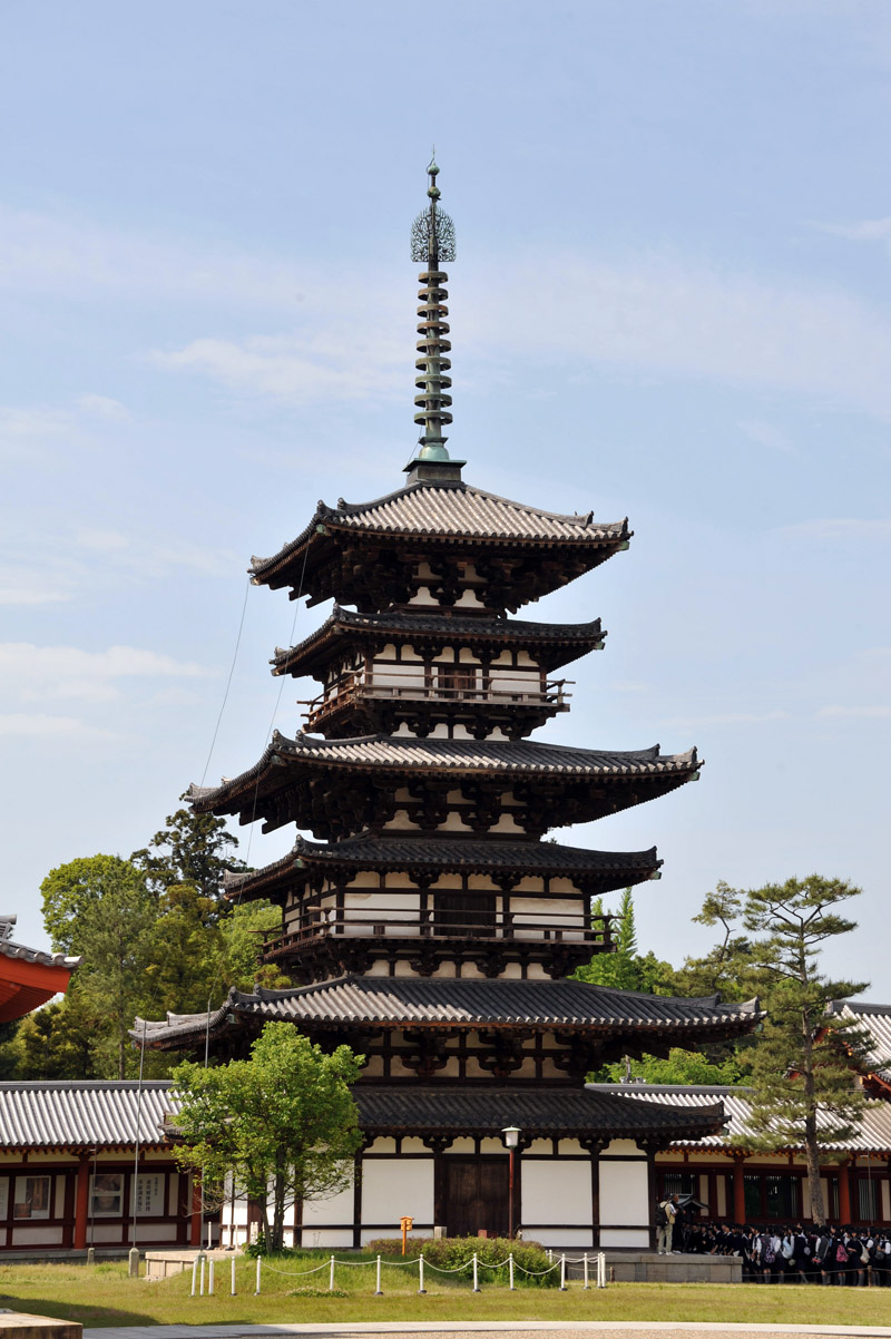 薬師寺 と 玄奘三蔵院 (奈良)_a0042310_9204131.jpg