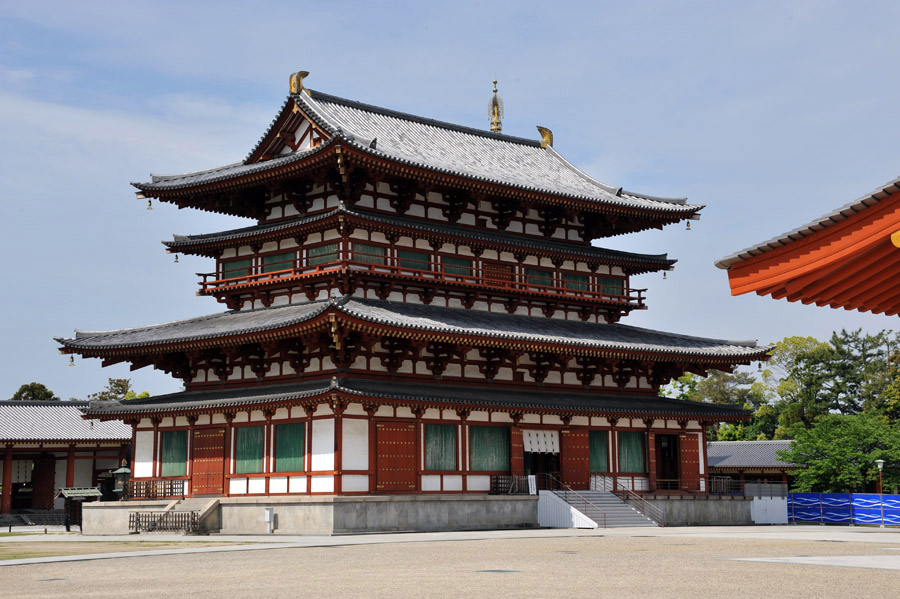 薬師寺 と 玄奘三蔵院 （奈良）_a0042310_921280.jpg