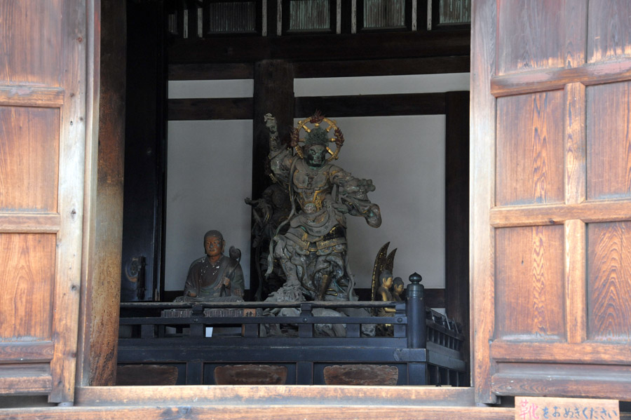 薬師寺 と 玄奘三蔵院 （奈良）_a0042310_9225695.jpg