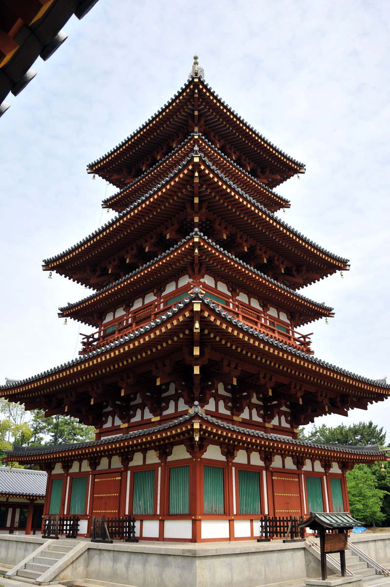 薬師寺 と 玄奘三蔵院 (奈良)_a0042310_9262971.jpg