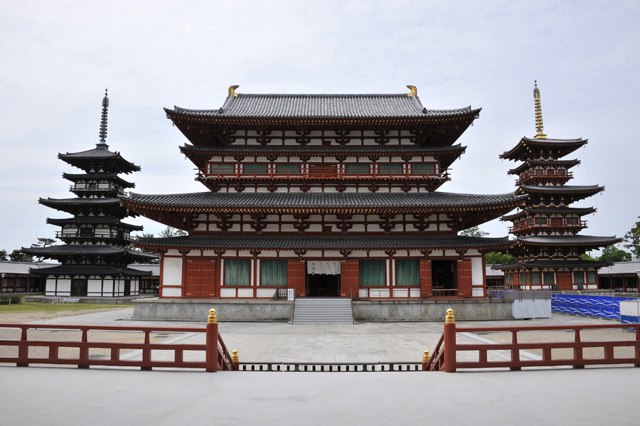 薬師寺 と 玄奘三蔵院 (奈良)_a0042310_9272788.jpg