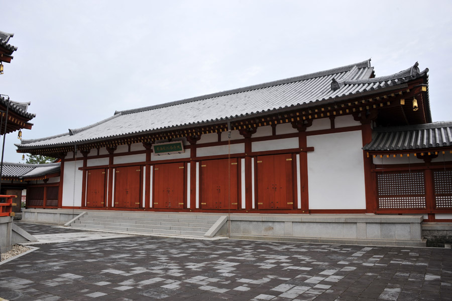 薬師寺 と 玄奘三蔵院 （奈良）_a0042310_9462732.jpg