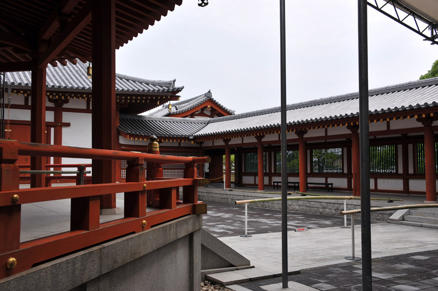 薬師寺 と 玄奘三蔵院 (奈良)_a0042310_946538.jpg