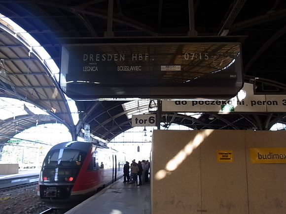 ポーランド出張2回目　6日目 Dresdenへの列車旅(1) 切符購入～発車_c0076764_12533613.jpg