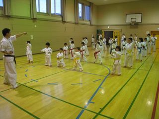 西町教室 交流試合間近!_c0118332_2214843.jpg