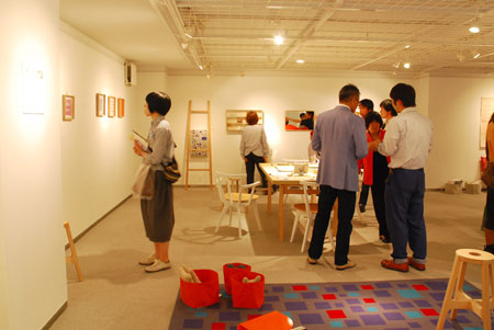 「Room」展 開催中です。_f0171840_194265.jpg