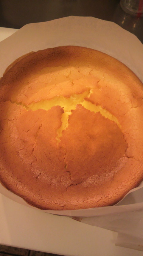 ユリ自慢のチーズケーキ_a0075684_301727.jpg