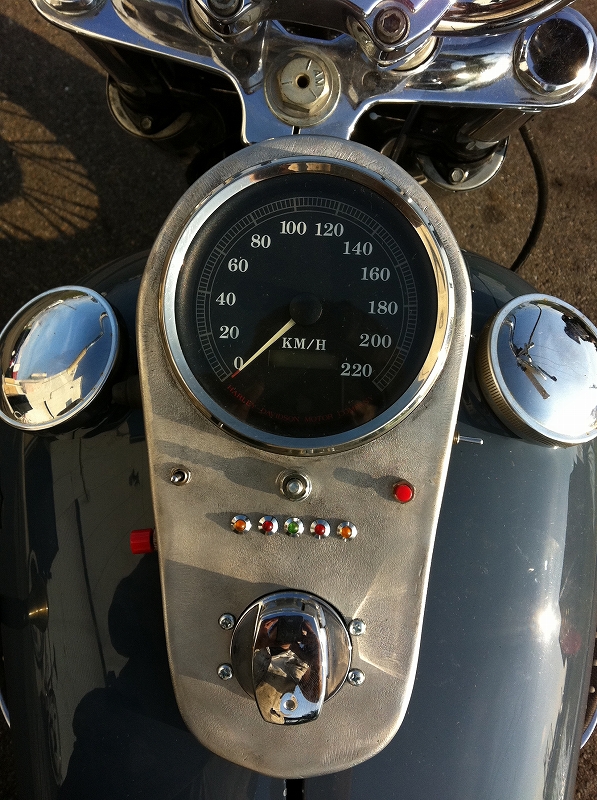 SOFTAIL NARROW TANK_a0165898_2257749.jpg
