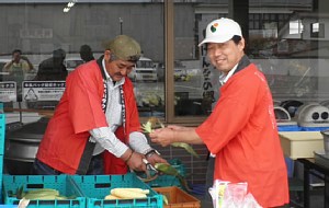 福島県JAあいづ「まんま~じゃ」へ出張販売!_c0141652_1792082.jpg