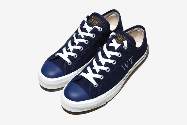 WTAPS Canvas Sneakers _a0118453_0561668.jpg