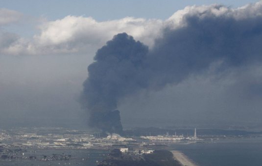 原発と闘う小さな島の30年史 山口県・祝島_c0139575_0264899.jpg