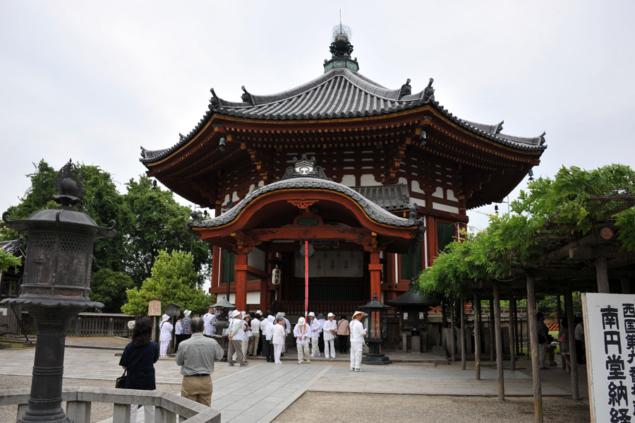 興福寺 と 春日大社　（奈良）_a0042310_13341187.jpg