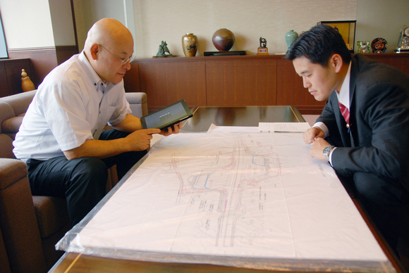 小野塚代議士来庁_d0130714_23153978.jpg