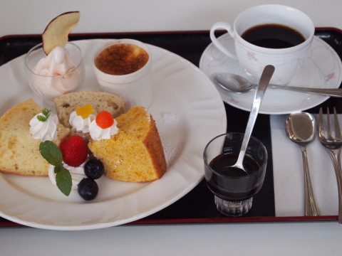 津軽ジェンヌプロデュース*うまうまスイーツプレート誕生☆_b0147224_11435582.jpg
