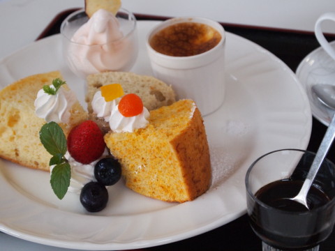津軽ジェンヌプロデュース*うまうまスイーツプレート誕生☆_b0147224_1144917.jpg