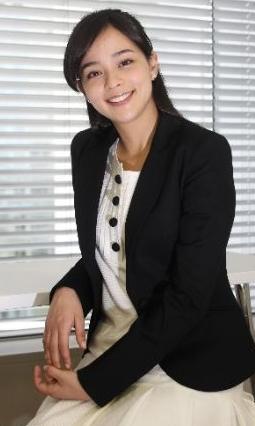 サッカー松井大輔と女優の加藤ローサが結婚 はやりの日記