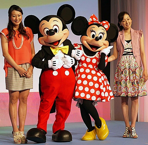 浅田姉妹 ディズニー オン アイス 記者発表に出席 ぽわわわん 浅田姉妹 ディズニー オン アイス 記者発表に出席 ぽわわわん