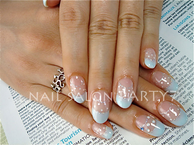 カルジェル アイスブルーのダブルフレンチネイル Nail Salon Party７の店長日記２