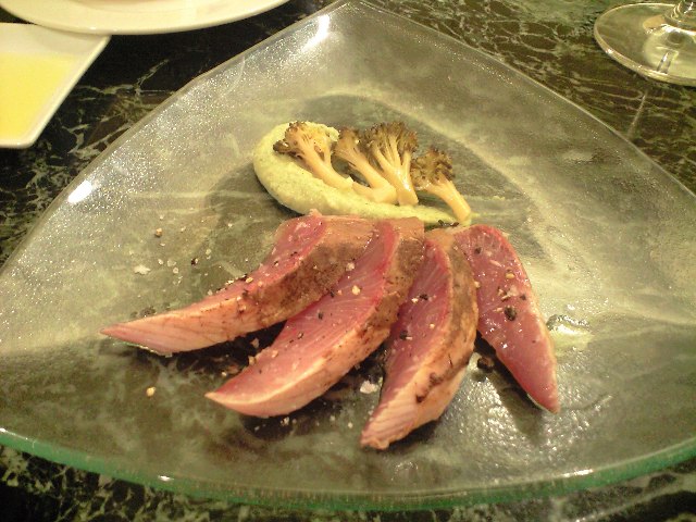そむりえ亭2010年の2 と トーキョープリズン _a0194908_1558388.jpg