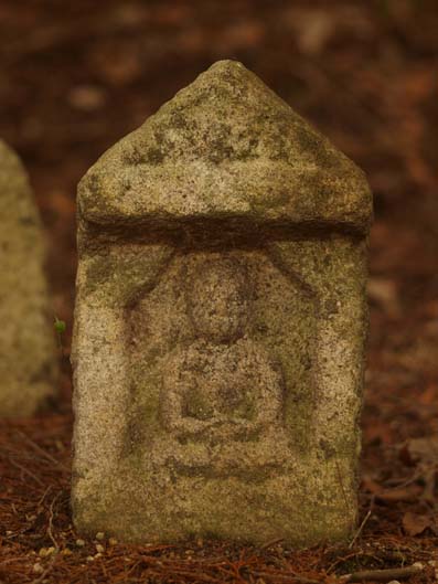 廃少菩提寺の石仏群-Ⅱ　　　　滋賀県・甲賀市甲西町_d0149245_10233747.jpg