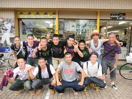 岩国高校野球部さん来店 体育社 スタッフ ブログ 岩国高校野球部さん来店 体育社 スタッフ ブログ
