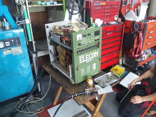 ダイヘン製・・・インバーターTIG溶接機が・・・タイヘン!_a0163159_1543879.jpg