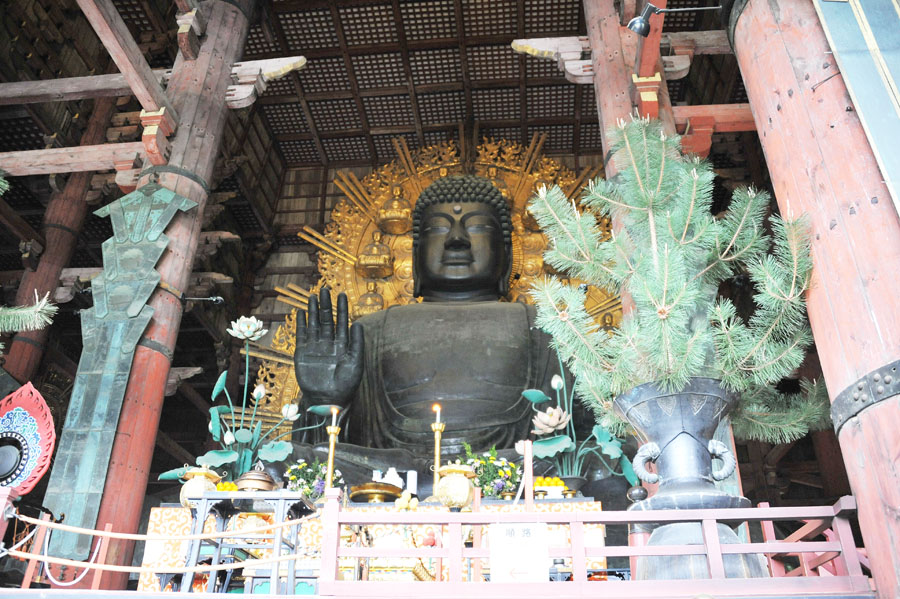 東大寺 大仏殿 （奈良）_a0042310_15116100.jpg