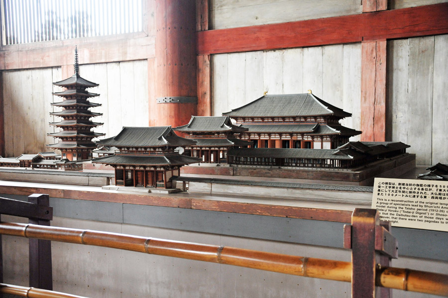 東大寺 大仏殿 (奈良)_a0042310_1575633.jpg