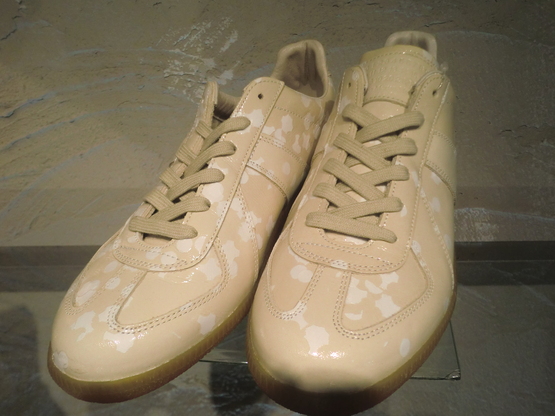 続々と入荷してます。_d0165136_19454180.jpg