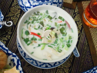 タイ料理とレバノン料理_b0208756_1557840.jpg
