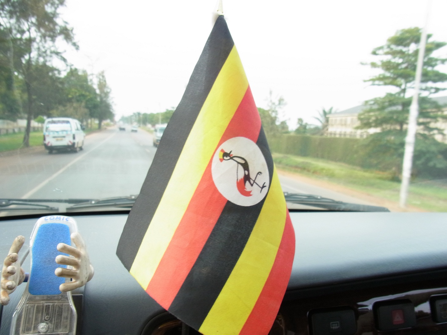 ウガンダ　－石油とガバナンス－_e0185665_2455418.jpg