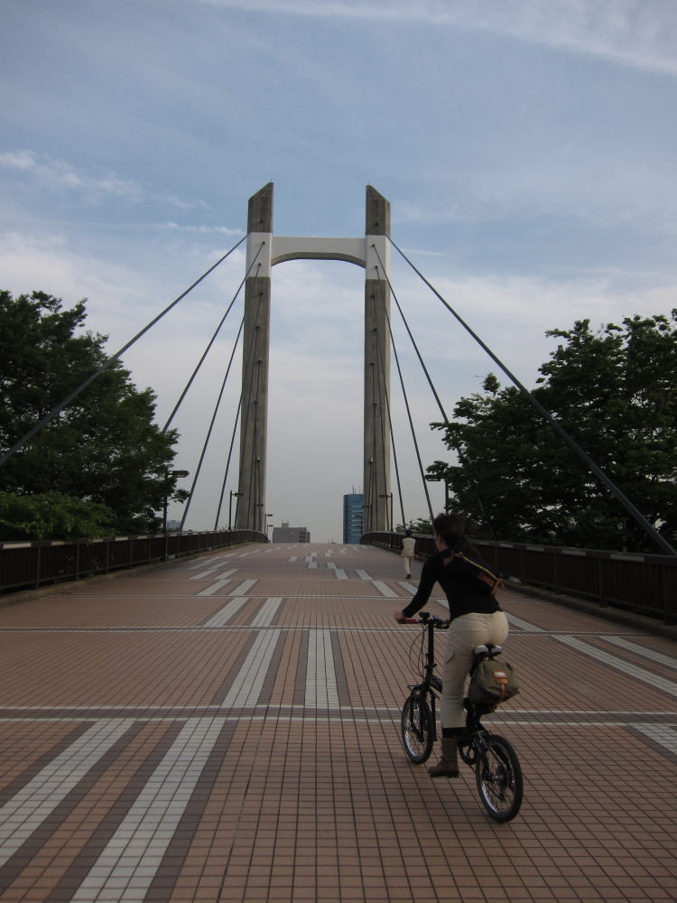 ”東京はビル砂漠”のイメージを払しょく。公園や緑が多いのに驚き！ー初の東京自転車散策(後編)_e0138081_11563572.jpg