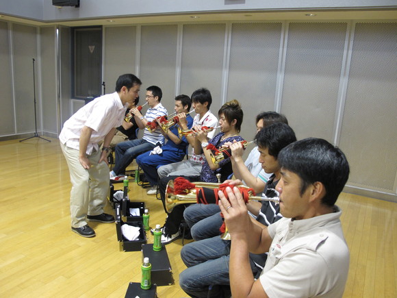 出前町長室~傾聴ボランテイア「なごみ」&ラッパ隊_d0130714_2119961.jpg