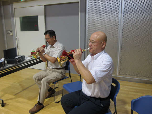 出前町長室~傾聴ボランテイア「なごみ」&ラッパ隊_d0130714_21202740.jpg