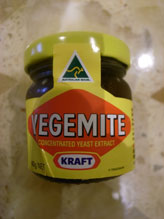 Vegemite_d0106518_2218526.jpg