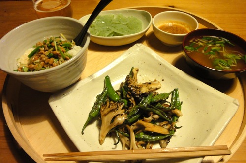 ひとりごはん〜薬味野菜とこんにゃくでデトックス?_f0054859_7305342.jpg