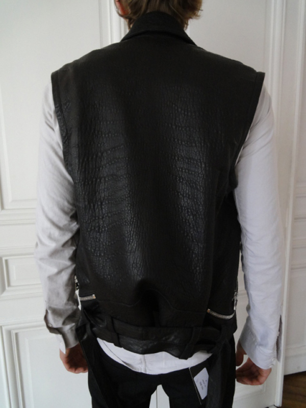 BALMAIN ベルト付きクロップドジャケット 【関税込】 ウールトロ ワッシャータンブラー / ホスピタルジャケット