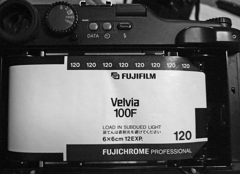 FUJI GA645W 山岳写真ファンに向けたコンパクトな中判カメラ FUJI GA645W 山岳写真ファンに向けたコンパクトな中判カメラ