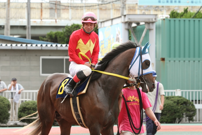 2011年6月26日(日) 福山競馬 10R 明王院特別 3歳1条件_a0077663_649980.jpg