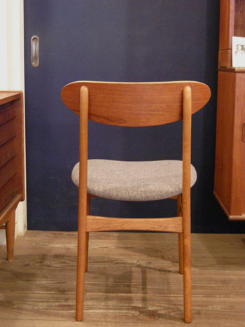 Chair (DENMARK)_c0139773_1885849.jpg