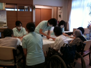 アロマハンド研修日_a0191183_1813311.jpg