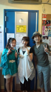 ラジオ出演、そしてライブへ_a0087471_22474773.jpg